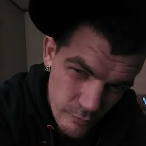 Meet your Posher, Ethan